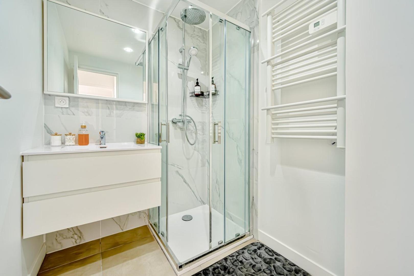 Air-Conditioned Apartment - Sea View Port Тулон Екстериор снимка